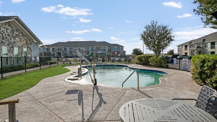 Gran Cielo pool courtyard